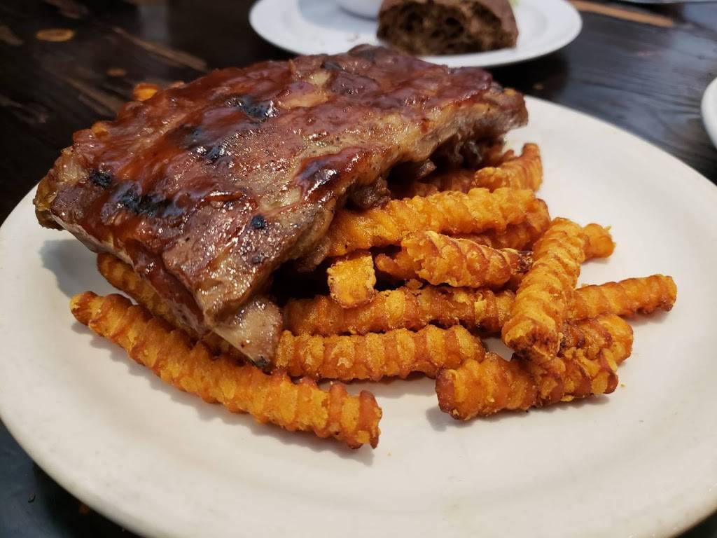 J & R’s Steakhouse | restaurant | 4362 NY-25, Calverton, NY 11933, USA | 6317277218 OR +1 631-727-7218