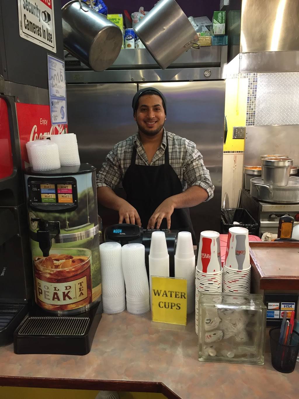 Cafe Zum Zum | restaurant | 823 3rd Ave #104, Seattle, WA 98104, USA | 2066227391 OR +1 206-622-7391