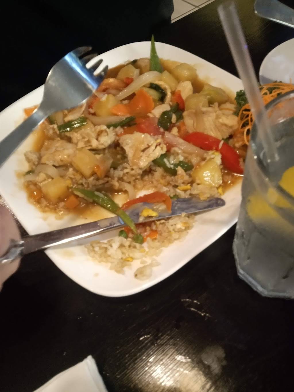 Dee Dees Thai n Sushi | restaurant | 2470 Sheridan St, Hollywood, FL 33020, USA | 7542011195 OR +1 754-201-1195