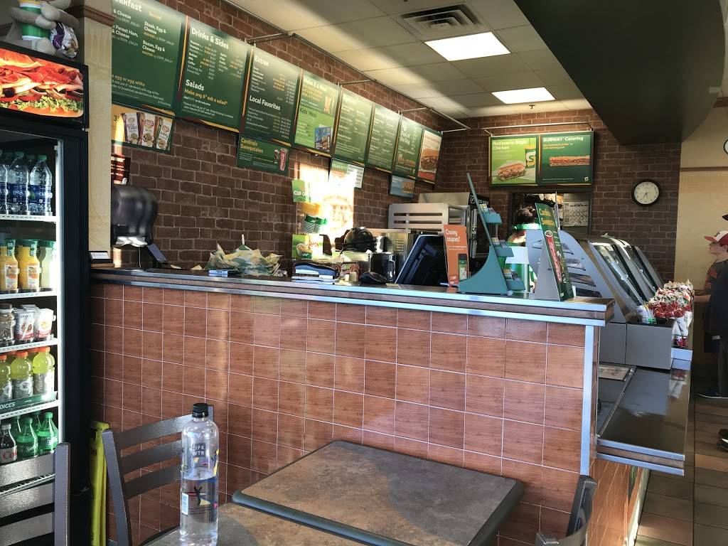 Subway | restaurant | 3550 East Southern Avenue Suite 101 Val Vista Plaza, Mesa, AZ 85204, USA | 4806542235 OR +1 480-654-2235
