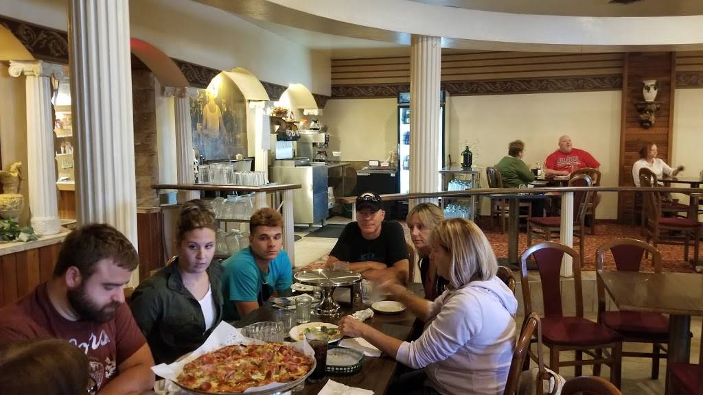 Franks Pizza Palace | restaurant | 815 W College Ave, Appleton, WI 54914, USA | 9207349131 OR +1 920-734-9131