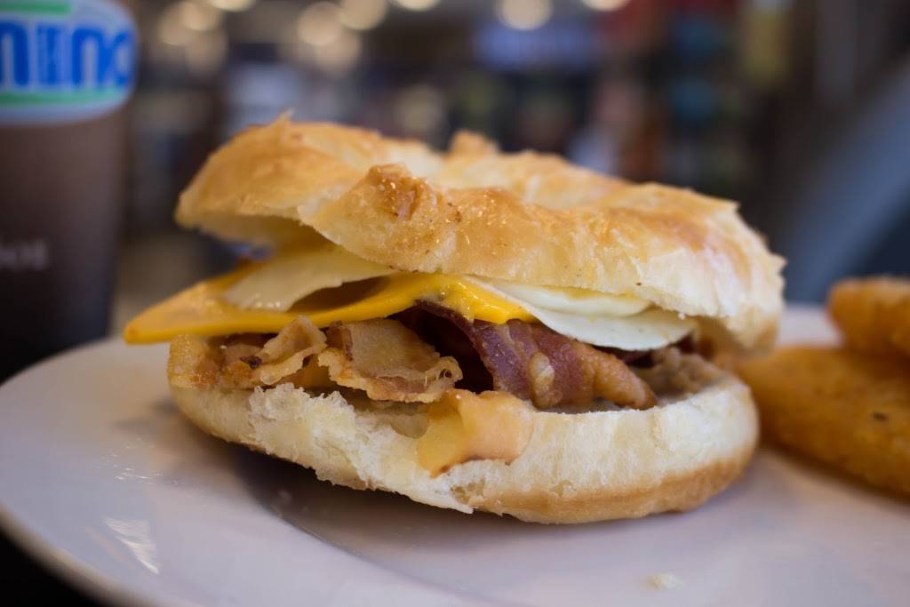 Domino C-Store | restaurant | 12930 NW 10th St, Yukon, OK 73099, USA | 4055772567 OR +1 405-577-2567