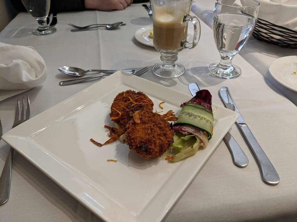 Georgian Dining Room | restaurant | 1 Georgian Dr, Barrie, ON L4M 3X9, Canada | 7057225142 OR +1 705-722-5142