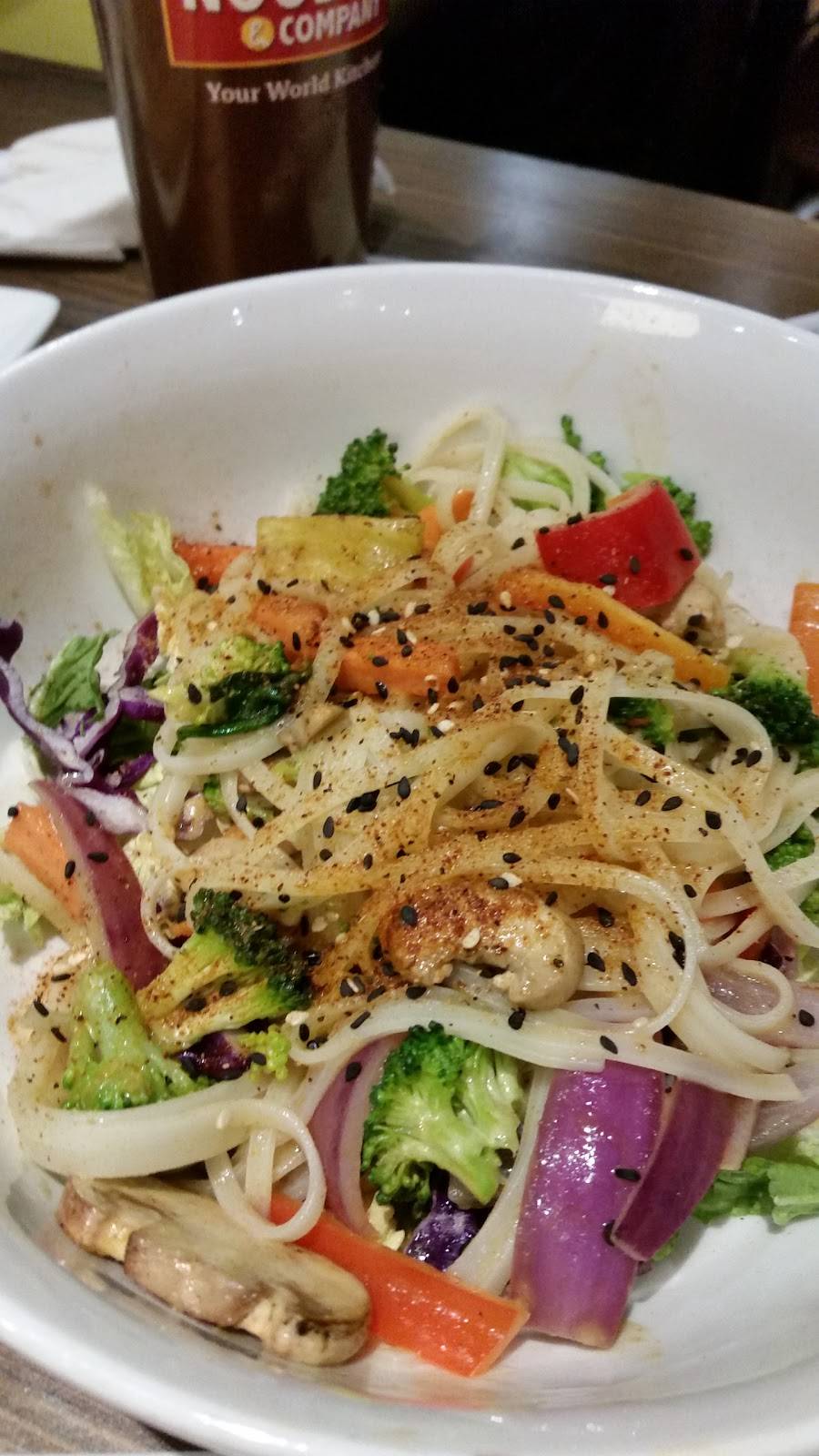 Noodles and Company | restaurant | 4302 Summit Plaza Dr, Louisville, KY 40241, USA | 5028044724 OR +1 502-804-4724