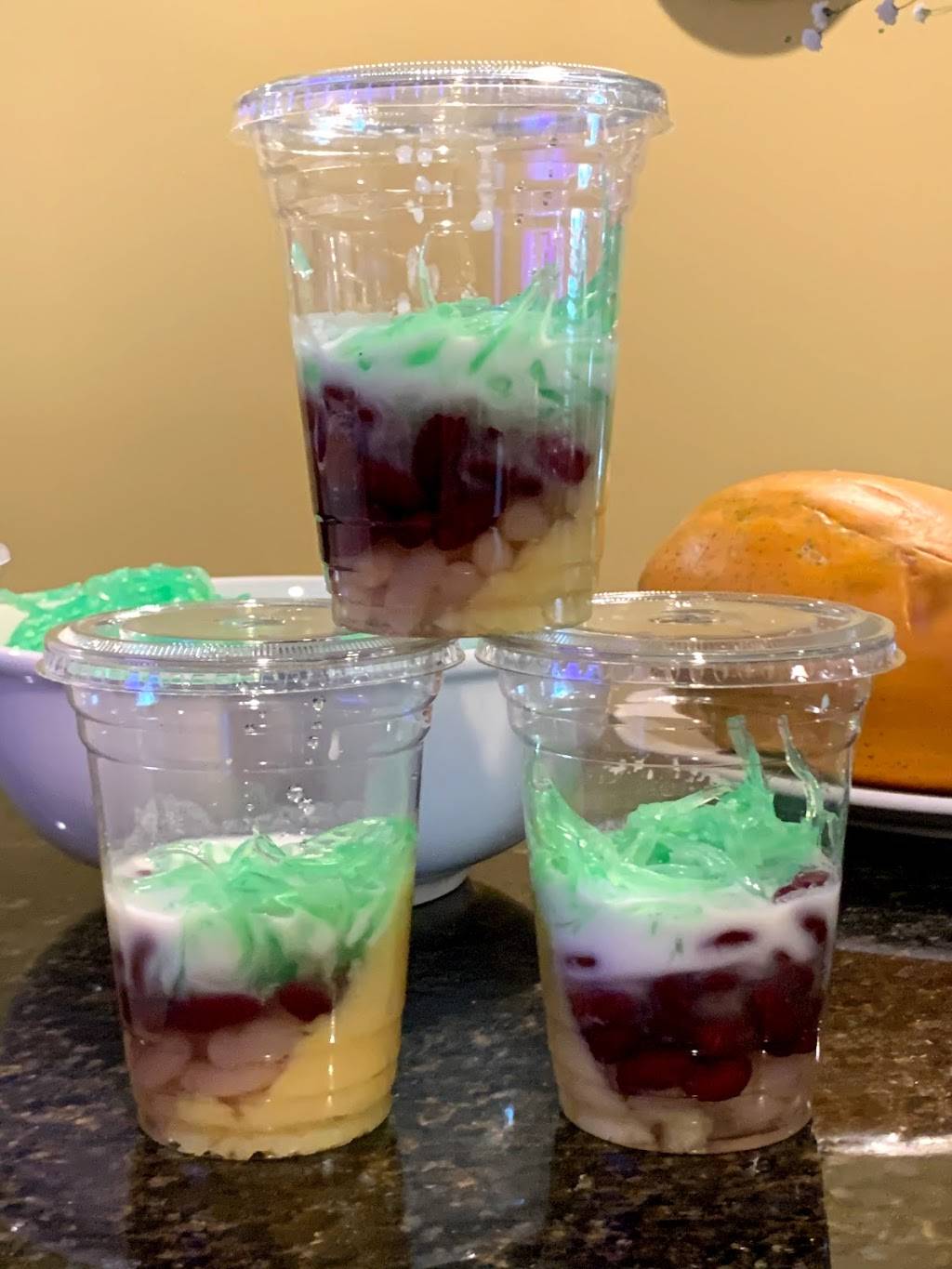 Saigon Pho | meal takeaway | 3222 W Bryn Mawr Ave, Chicago, IL 60659, USA | 7733096343 OR +1 773-309-6343