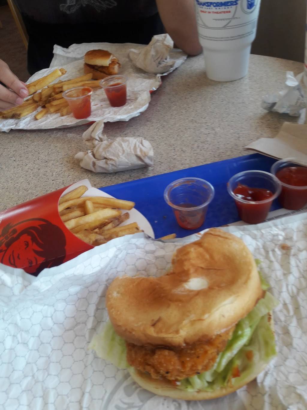 Wendys | restaurant | 1725 N Belt Line Rd, Irving, TX 75061, USA | 9723991868 OR +1 972-399-1868