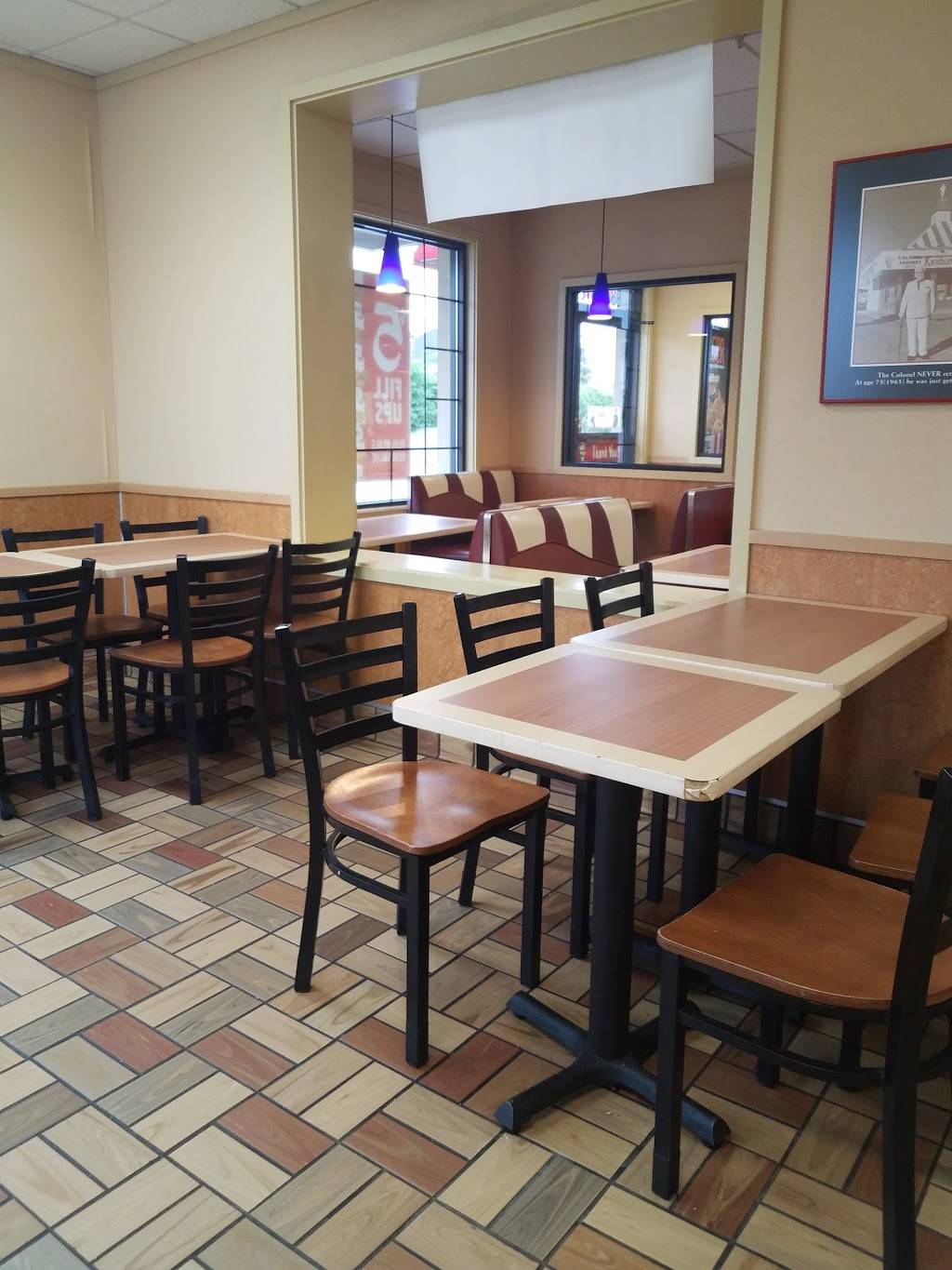 KFC | restaurant | 63 Center St, Auburn, ME 04210, USA | 2077820019 OR +1 207-782-0019