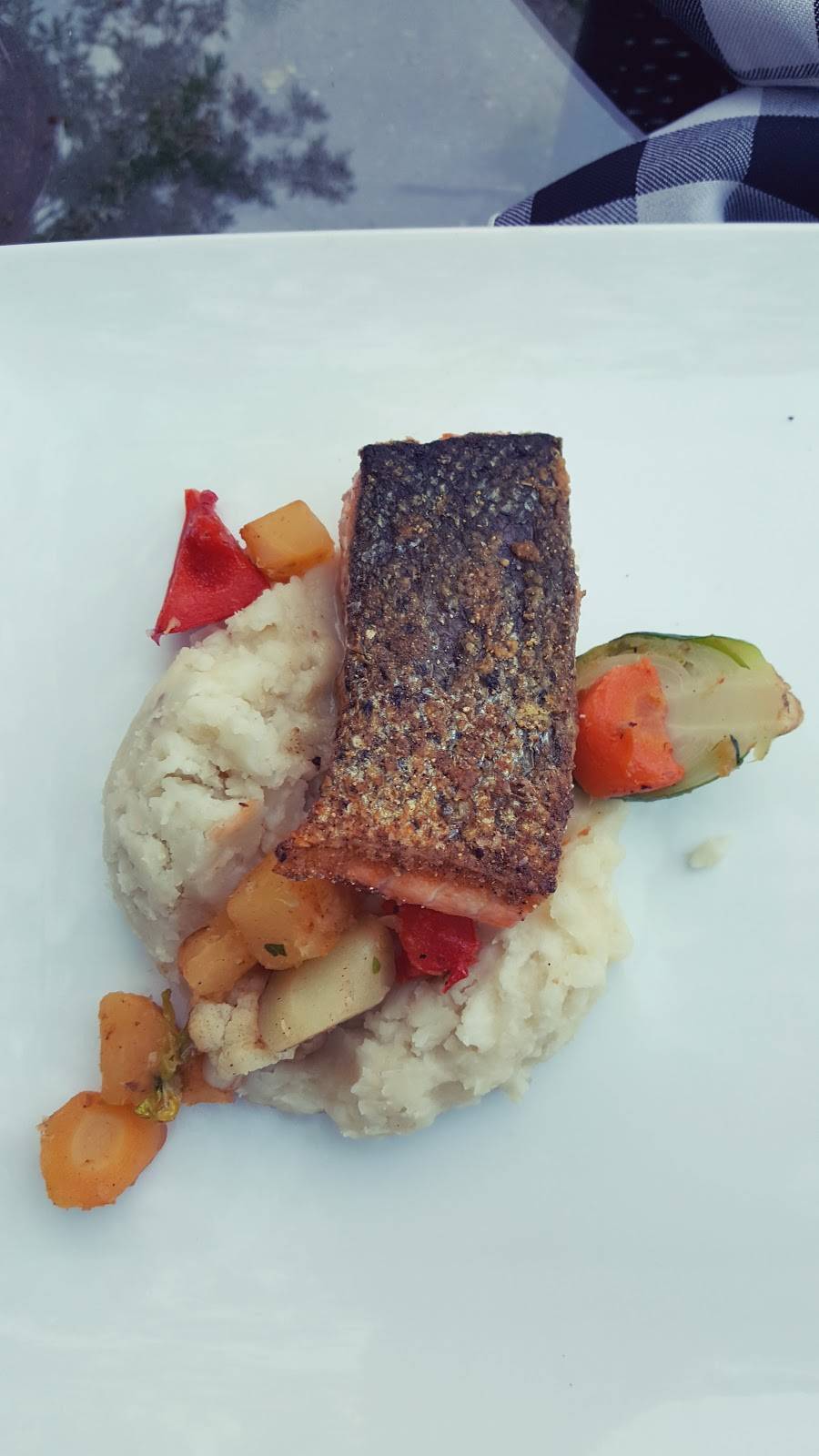 scozia restaurant | restaurant | 487 St Andrew St W, Fergus, ON N1M 1P2, Canada | 5198434770 OR +1 519-843-4770