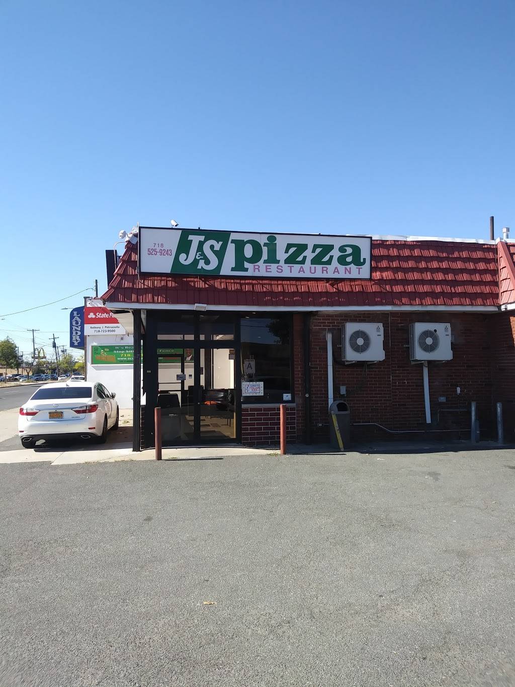 Justsquare | restaurant | 24435 Merrick Blvd, Jamaica, NY 11422, USA | 7185259243 OR +1 718-525-9243