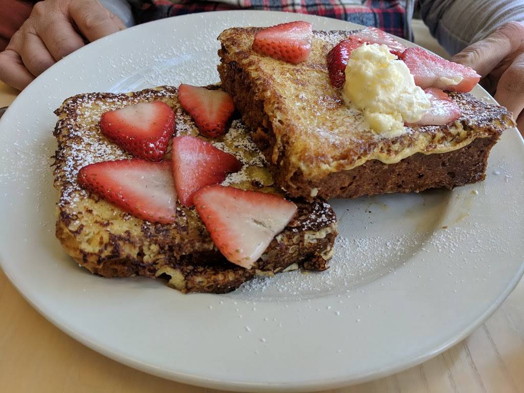 The Dandy Lion | restaurant | 111 S Dubuque St, Iowa City, IA 52240, USA | 3193586400 OR +1 319-358-6400