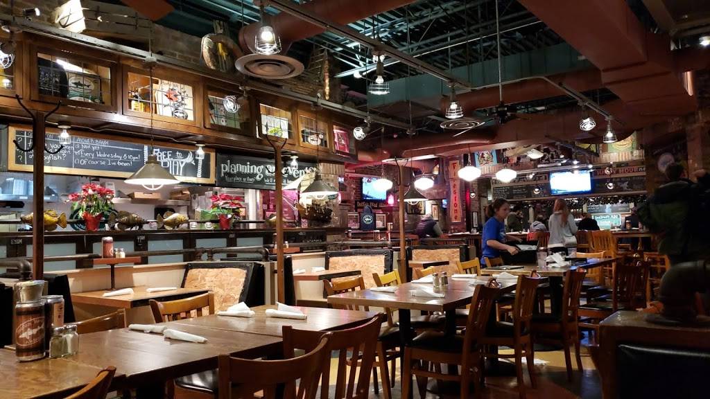 Dogfish Head Alehouse | restaurant | 6220 Leesburg Pike, Falls Church, VA 22044, USA | 7035343342 OR +1 703-534-3342