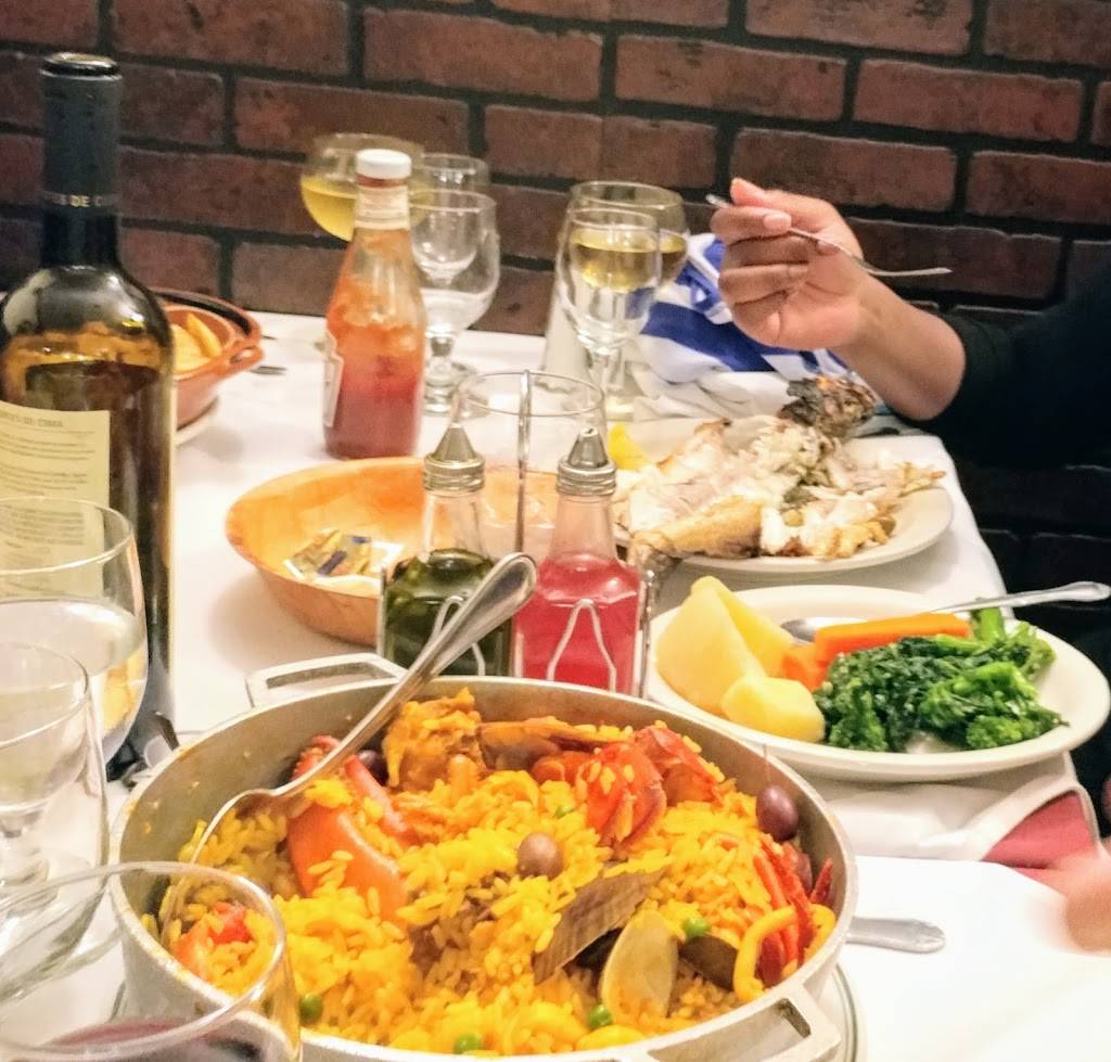 Lusitania Seafood Restaurant | restaurant | 15 Lockwood Ave, Yonkers, NY 10701, USA | 9149694600 OR +1 914-969-4600