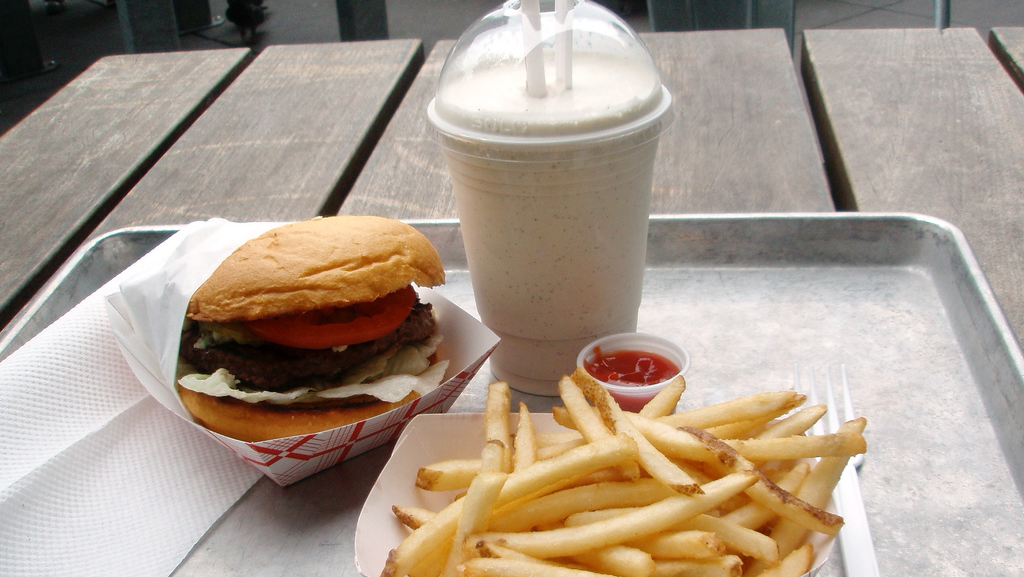 Loyalty Burgers and Milkshakes | restaurant | 118 Blount Rd, Belton, SC 29627, USA | 8643765114 OR +1 864-376-5114