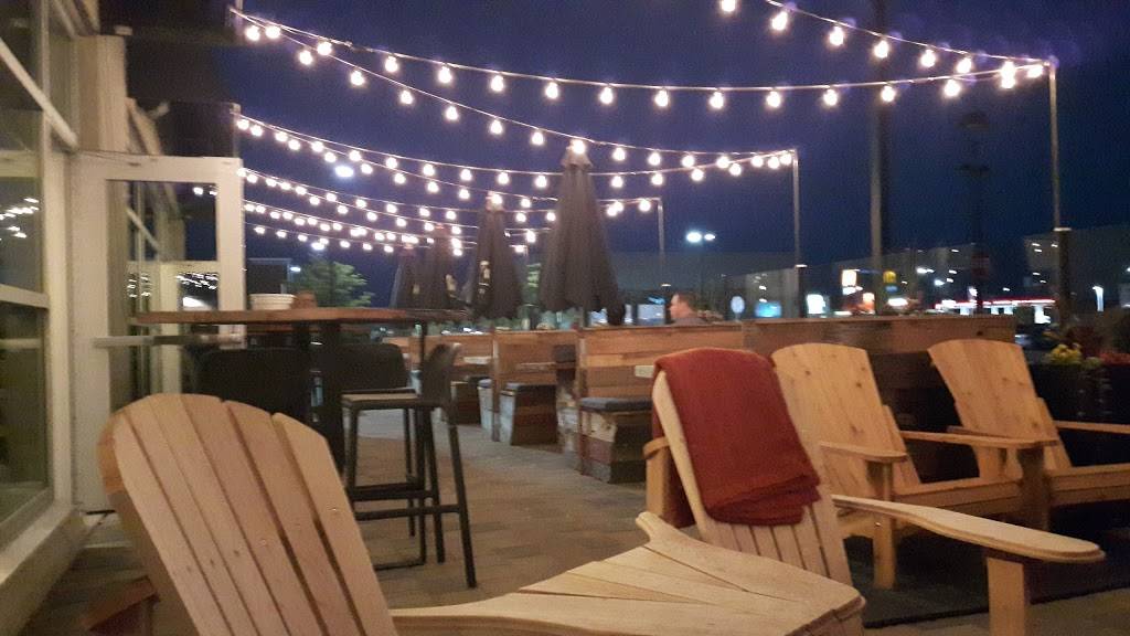 Hunters Public House | restaurant | 4750 Bank St, Gloucester, ON K1T 0K8, Canada | 6138227171 OR +1 613-822-7171