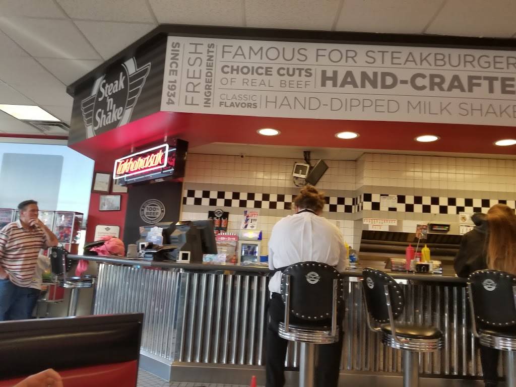 Steak n Shake | restaurant | 796 Maple Valley Dr, Farmington, MO 63640, USA | 5737600100 OR +1 573-760-0100