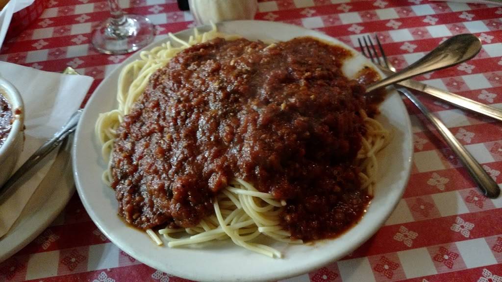 Filippis Pizza Grotto Santee | restaurant | 10767 Woodside Ave, Santee, CA 92071, USA | 6195627878 OR +1 619-562-7878