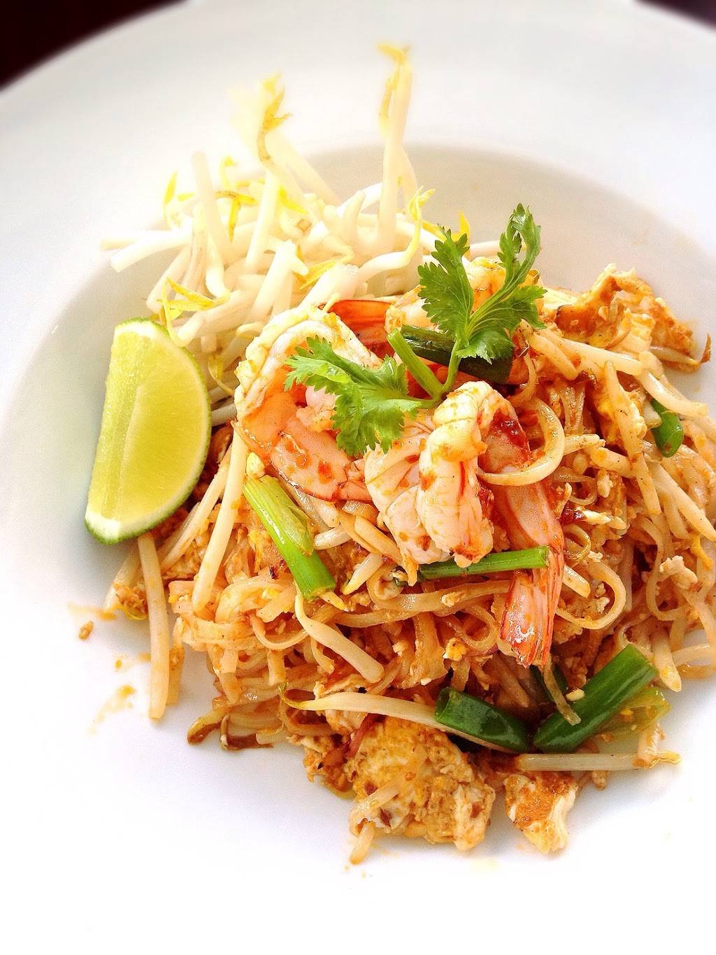 Thana Thai Kitchen | restaurant | 882A Massachusetts Ave, Arlington, MA 02476, USA | 7816488888 OR +1 781-648-8888