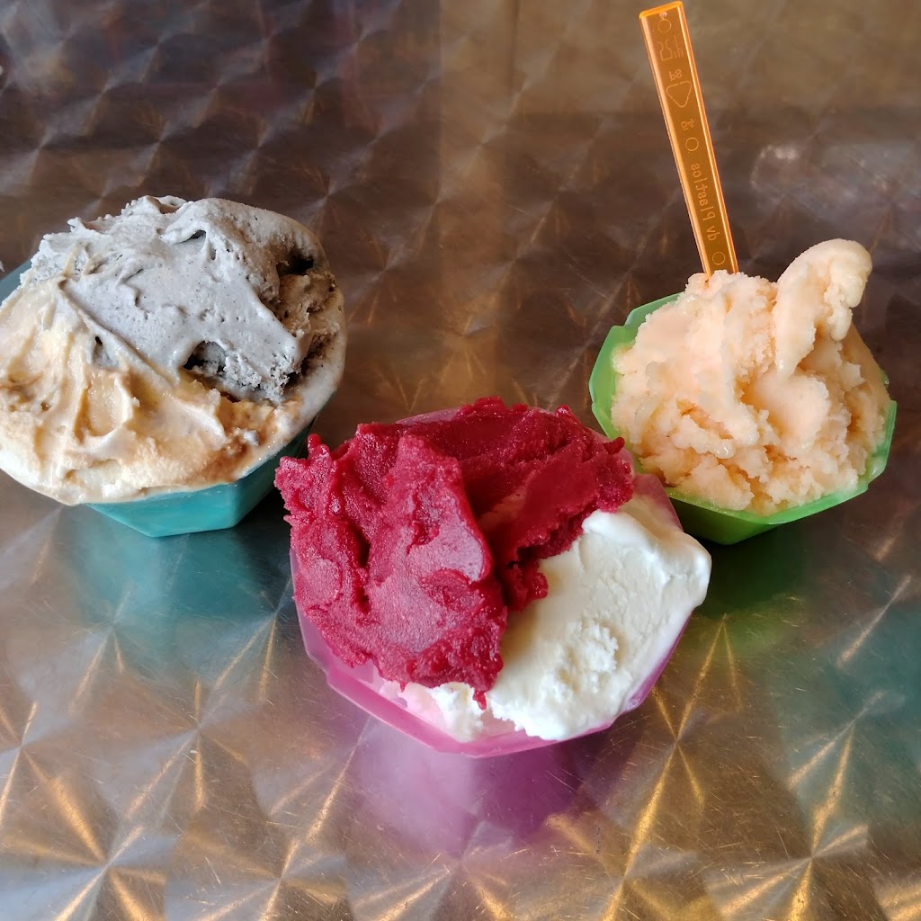 Holy Gelato! | cafe | 1392 9th Ave, San Francisco, CA 94122, USA | 4156813061 OR +1 415-681-3061