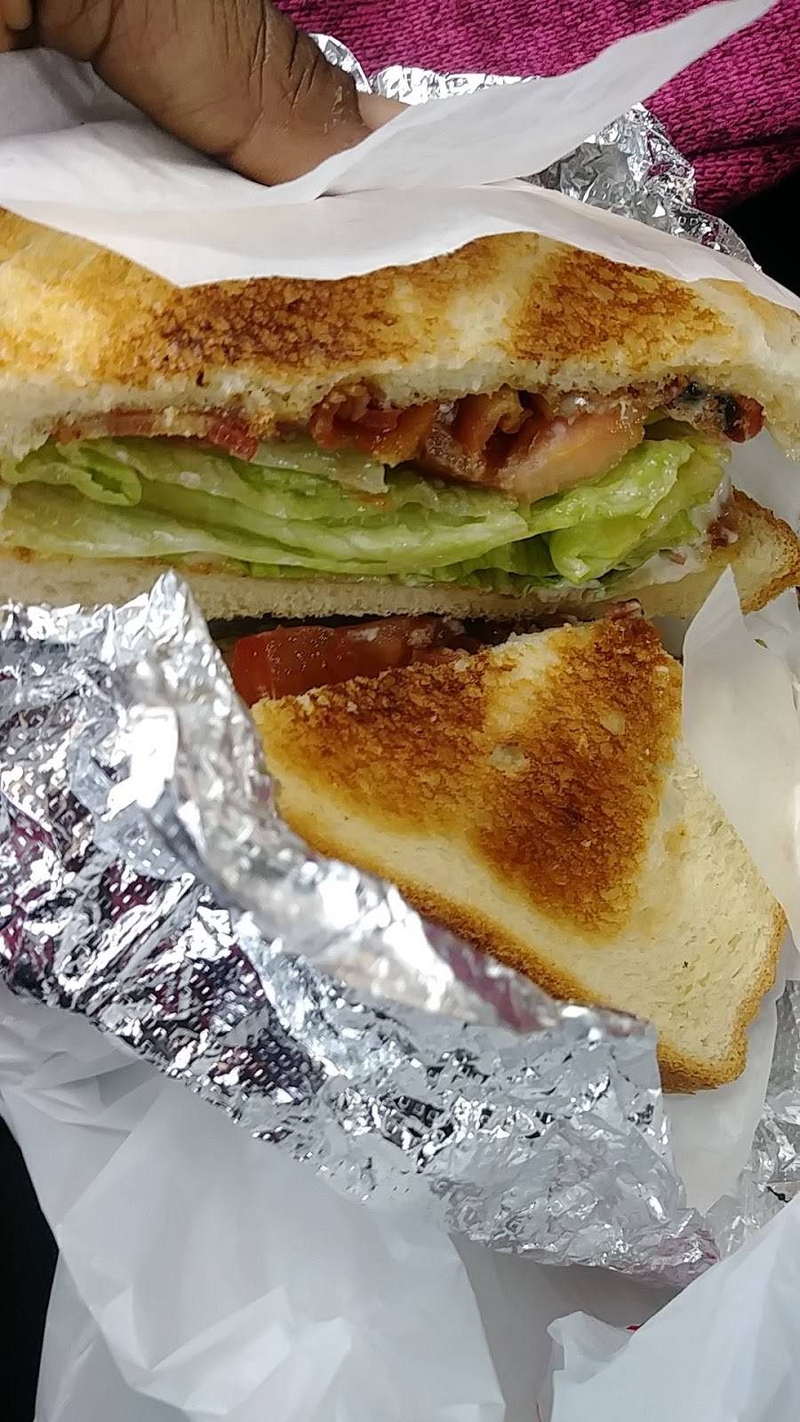 Kings Cafe | restaurant | 2100 Martin Luther King Jr Ave SE #2100, Washington, DC 20020, USA | 2028890333 OR +1 202-889-0333