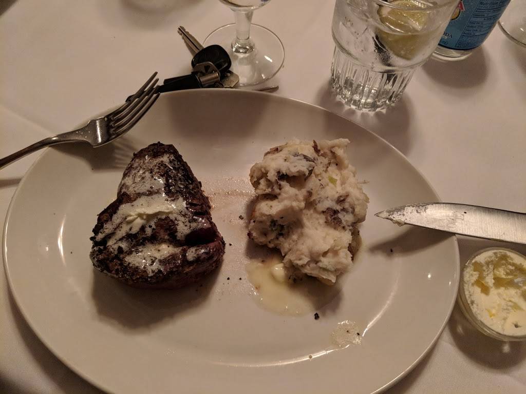 Del Friscos Double Eagle Steakhouse | restaurant | 8100 E Orchard Rd, Denver, CO 80111, USA | 3037960100 OR +1 303-796-0100