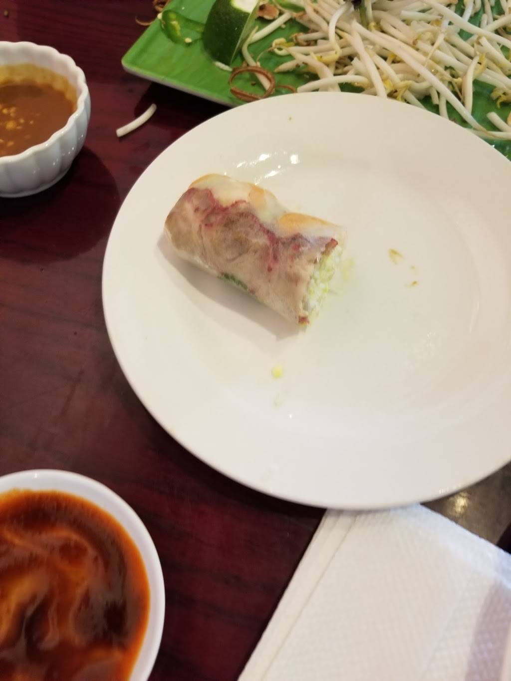 Pho Le’s Noodles & Sandwiches | restaurant | 6540 E Central Ave, Wichita, KS 67206, USA | 3162952883 OR +1 316-295-2883