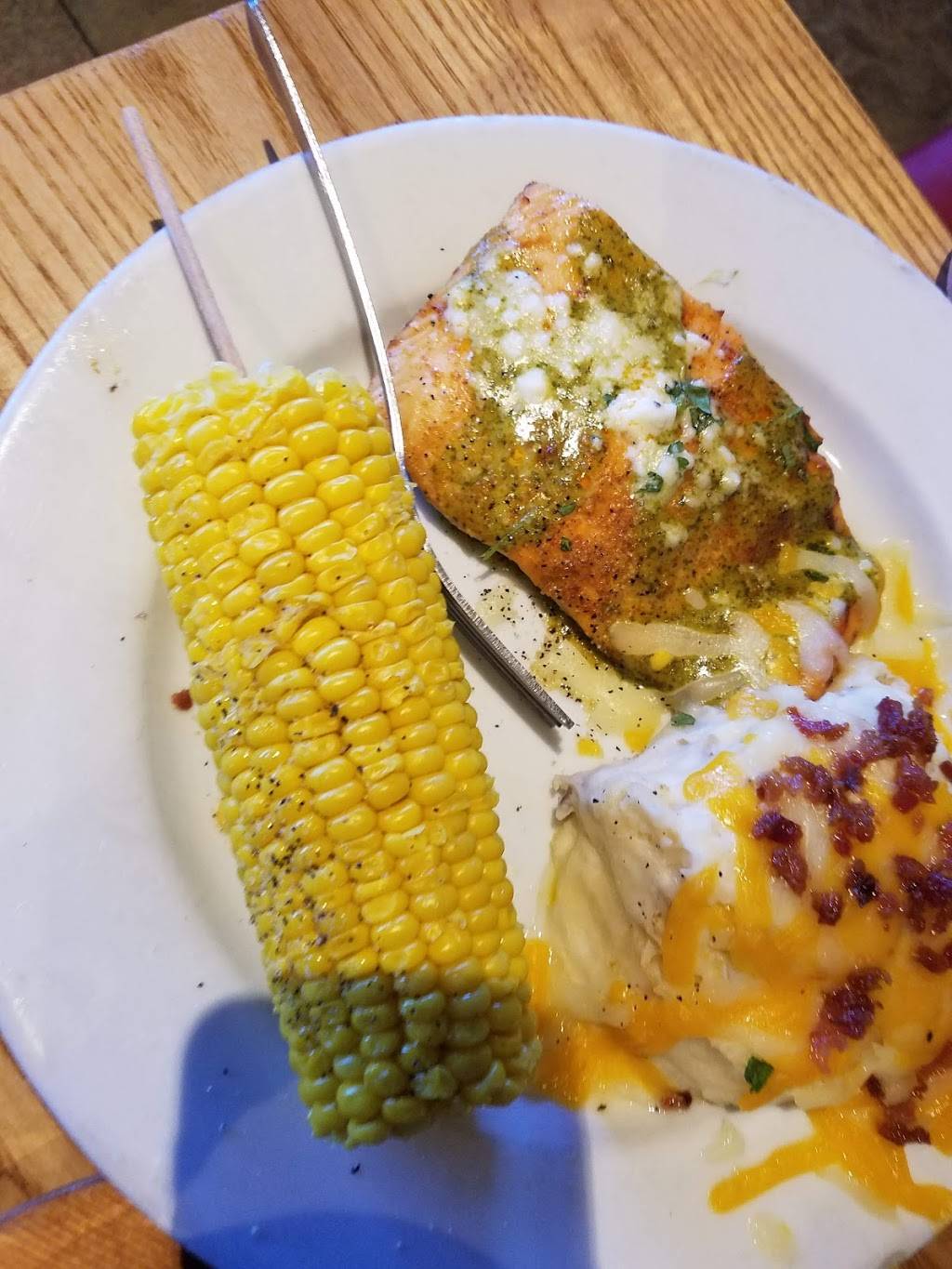 Chilis Grill & Bar | restaurant | 5705 NW 173rd Dr, Miami Gardens, FL 33015, USA | 3058215699 OR +1 305-821-5699