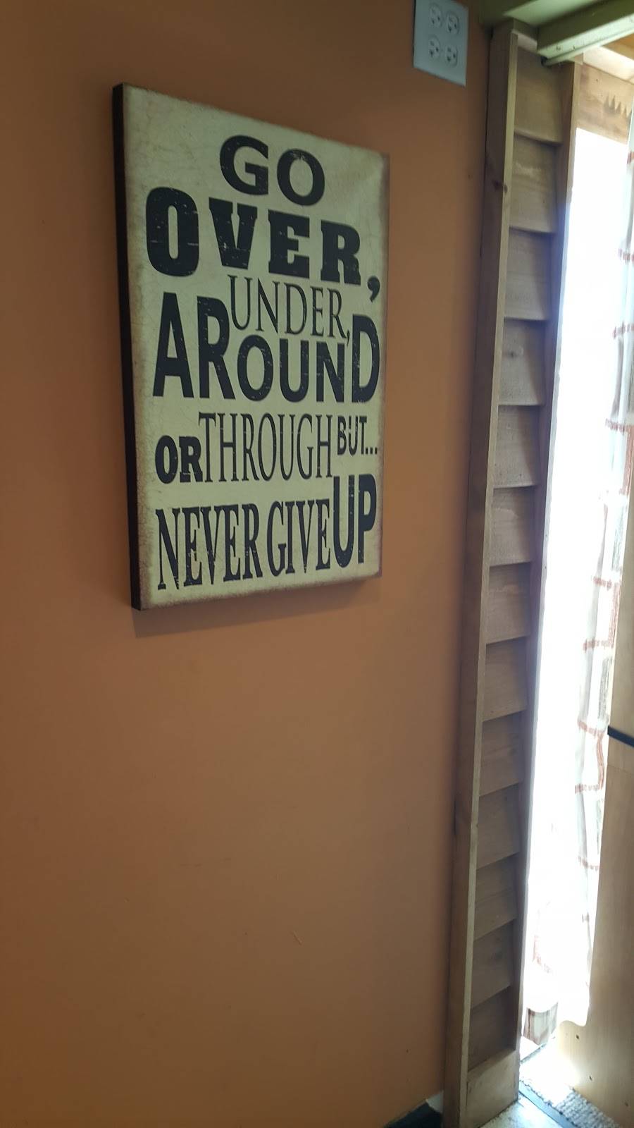 Time 2 Bite | restaurant | 25836 IL-173, Antioch, IL 60002, USA | 8474569806 OR +1 847-456-9806