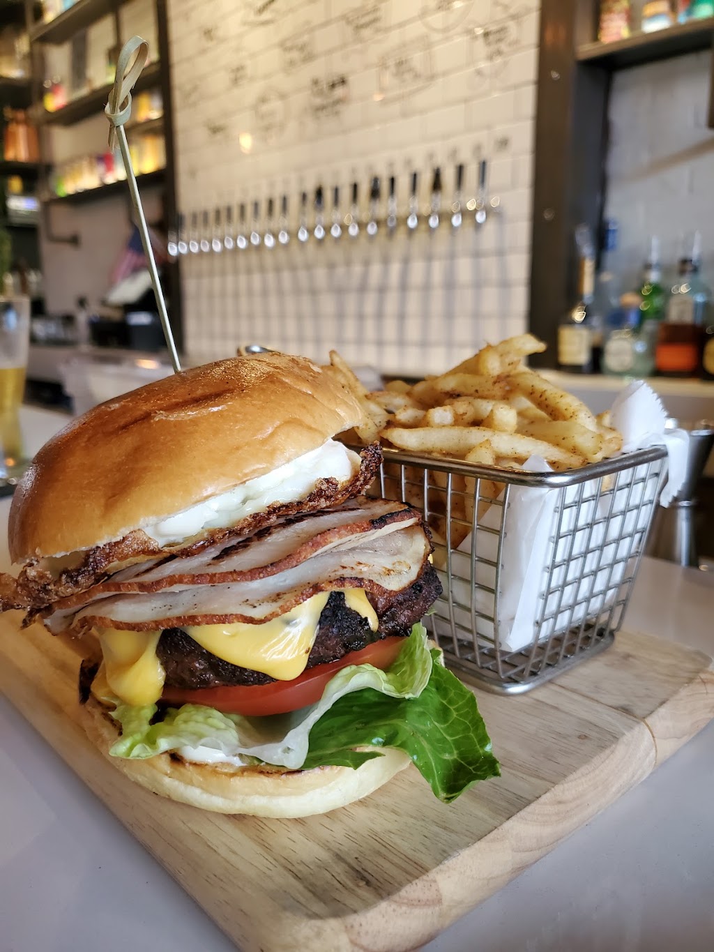 Queens Beer Factory | restaurant | 86-13 Northern Blvd, Queens, NY 11372, USA | 3477570221 OR +1 347-757-0221