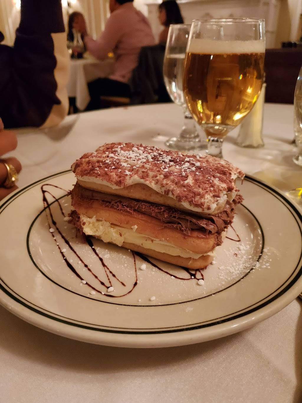 Dante & Luigis | restaurant | 762 S 10th St, Philadelphia, PA 19147, USA | 2159229501 OR +1 215-922-9501