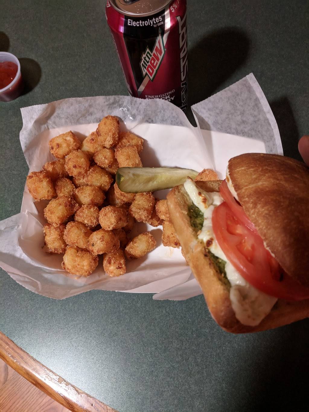 The Gasthaus | restaurant | 2200 E Kenwood Blvd, Milwaukee, WI 53211, USA | 4142296319 OR +1 414-229-6319