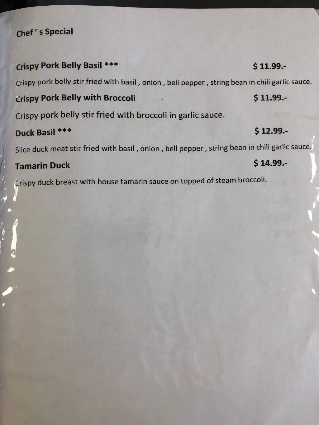 Ban Thai Restaurant | restaurant | 124 Thompson St, Ashland, VA 23005, USA | 8042993644 OR +1 804-299-3644