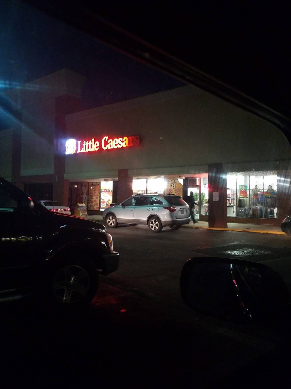 Little Caesars Pizza | meal takeaway | 1936 MacDade Boulevard, Woodlyn, PA 19094, USA | 4848163115 OR +1 484-816-3115