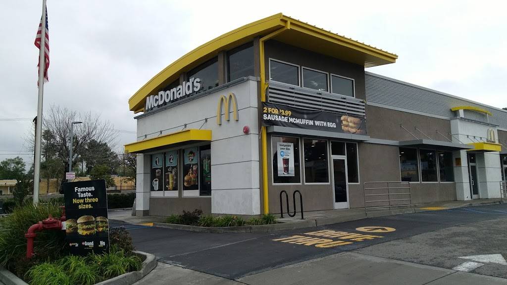 McDonalds | cafe | 10350 Reseda Blvd, Northridge, CA 91326, USA | 8183686077 OR +1 818-368-6077