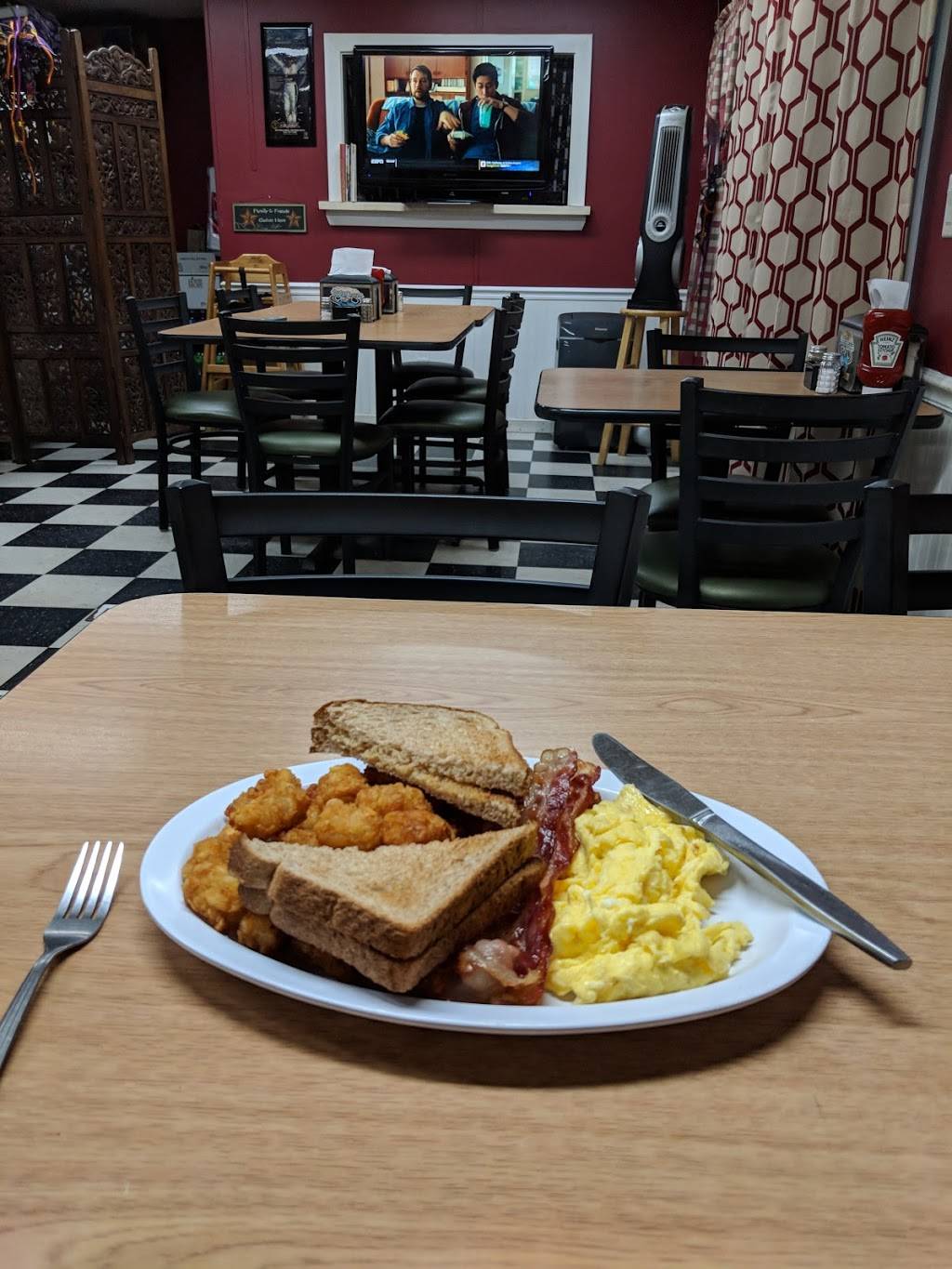 McCanns Place | restaurant | 9360 W NC 152 Highway, Mooresville, NC 28115, USA | 7046635166 OR +1 704-663-5166