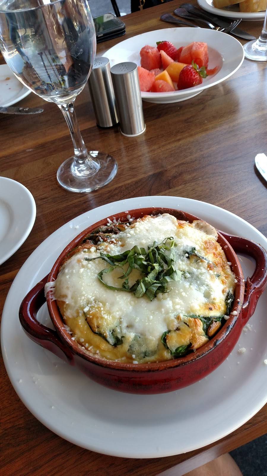 RoVino Rotisserie + Wine | restaurant | 2034 Kettner Blvd, San Diego, CA 92101, USA | 6192699341 OR +1 619-269-9341