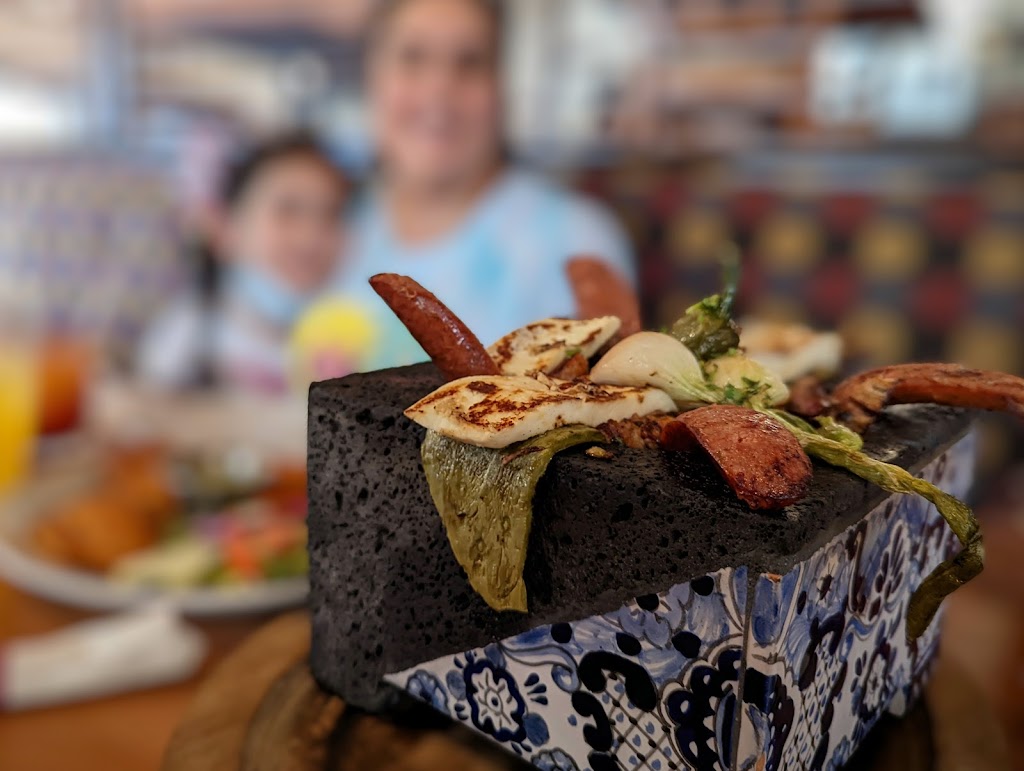 La Bahia | restaurant | 4620 N 10th St, McAllen, TX 78504, USA | 9562130800 OR +1 956-213-0800