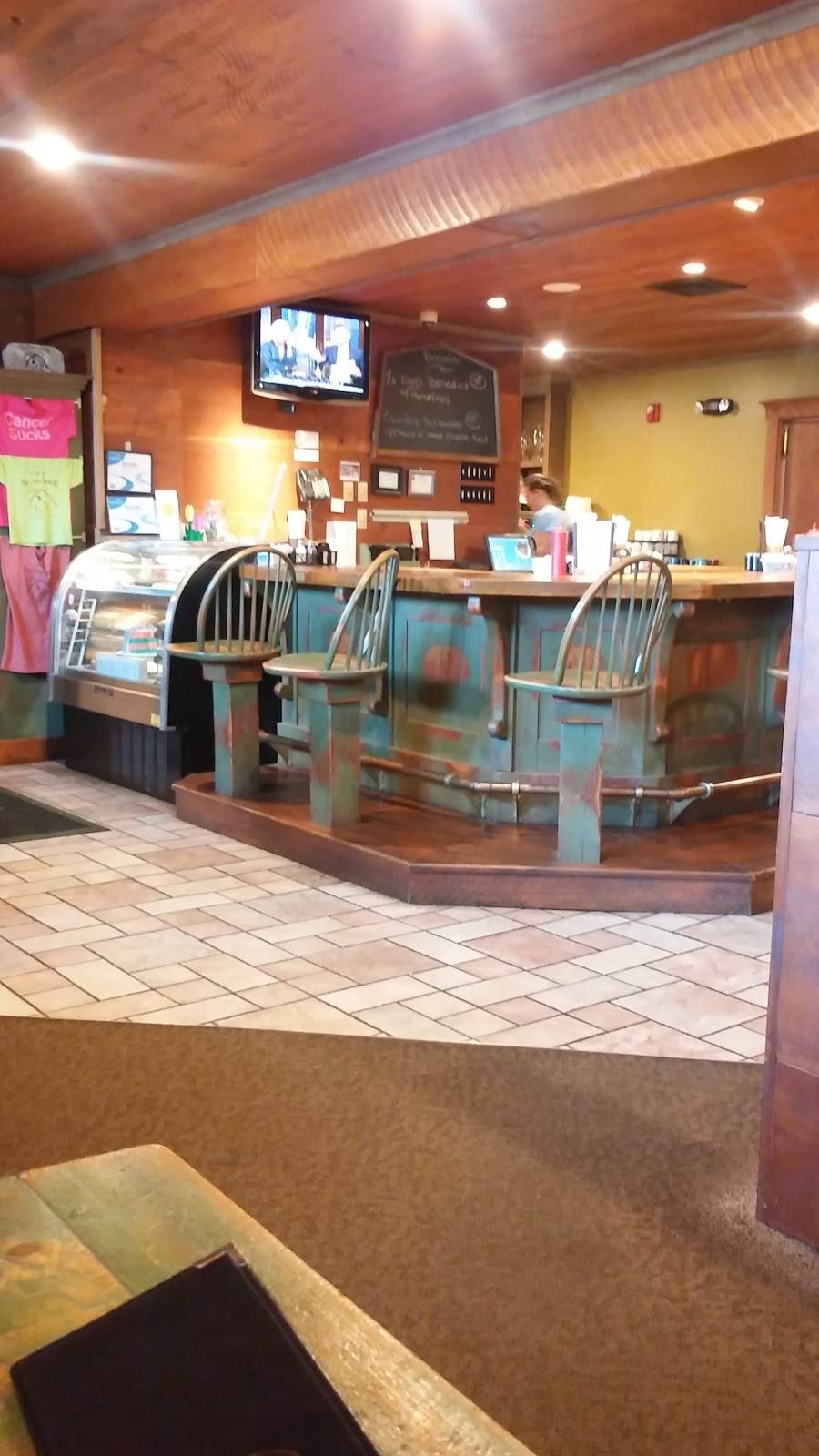 Lisas China Dine-ah | restaurant | 281 Lakeview Dr, South China, ME 04358, USA | 2074455700 OR +1 207-445-5700