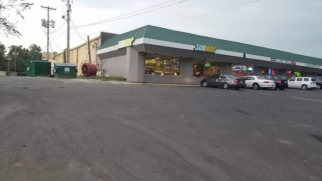 Subway | meal takeaway | 6000 Leavenworth Rd, Kansas City, KS 66104, USA | 9132999288 OR +1 913-299-9288