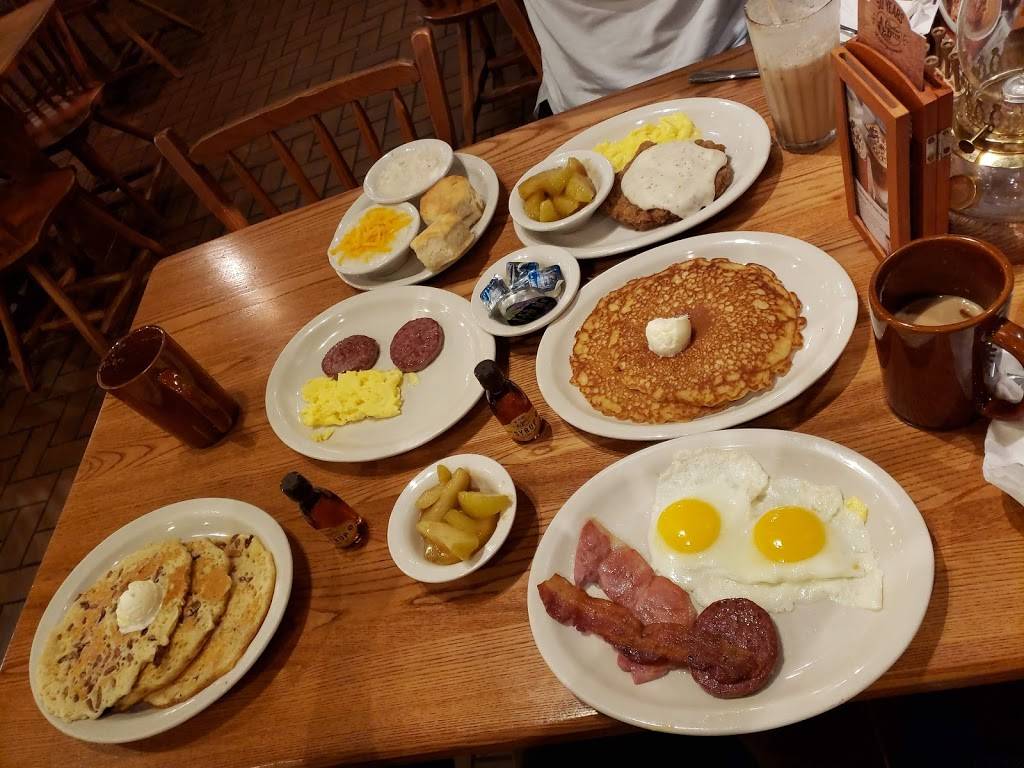 Cracker Barrel Old Country Store | restaurant | 105 Hoffman Dr, LaGrange, GA 30241, USA | 7068840159 OR +1 706-884-0159