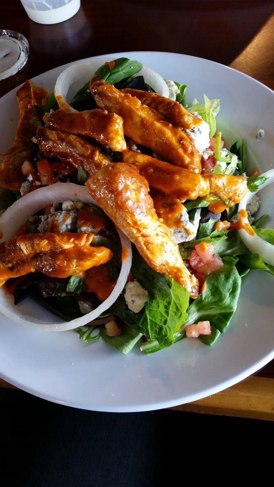 Hooters of New Castle | restaurant | 194 S Dupont Hwy, New Castle, DE 19720, USA | 3023262526 OR +1 302-326-2526