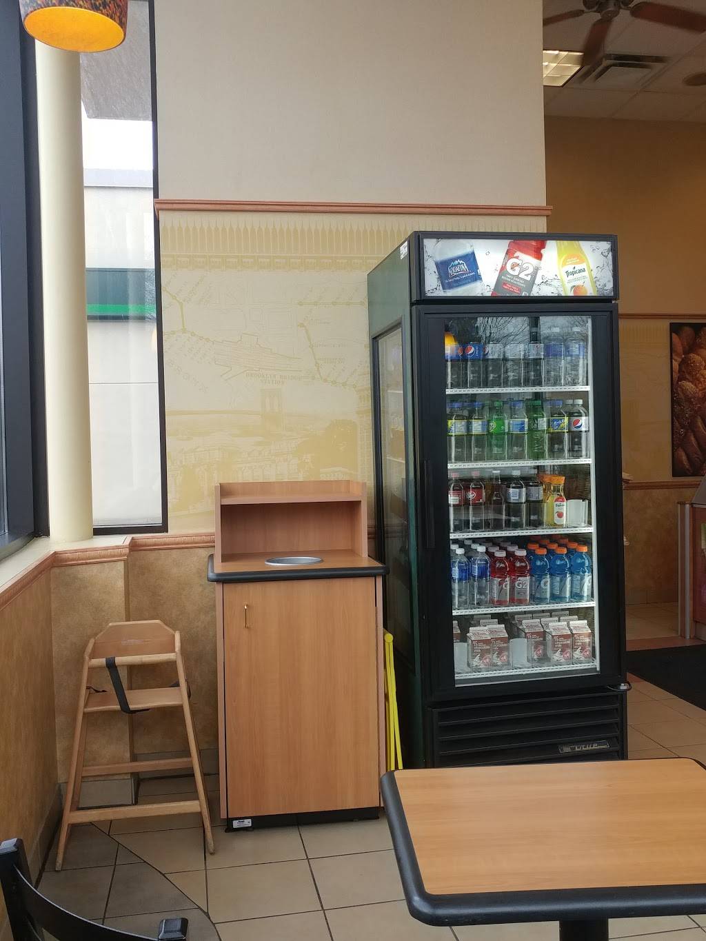 Subway | restaurant | 2230 Brant St #4, Burlington, ON L7P 4L5, Canada | 9053363300 OR +1 905-336-3300