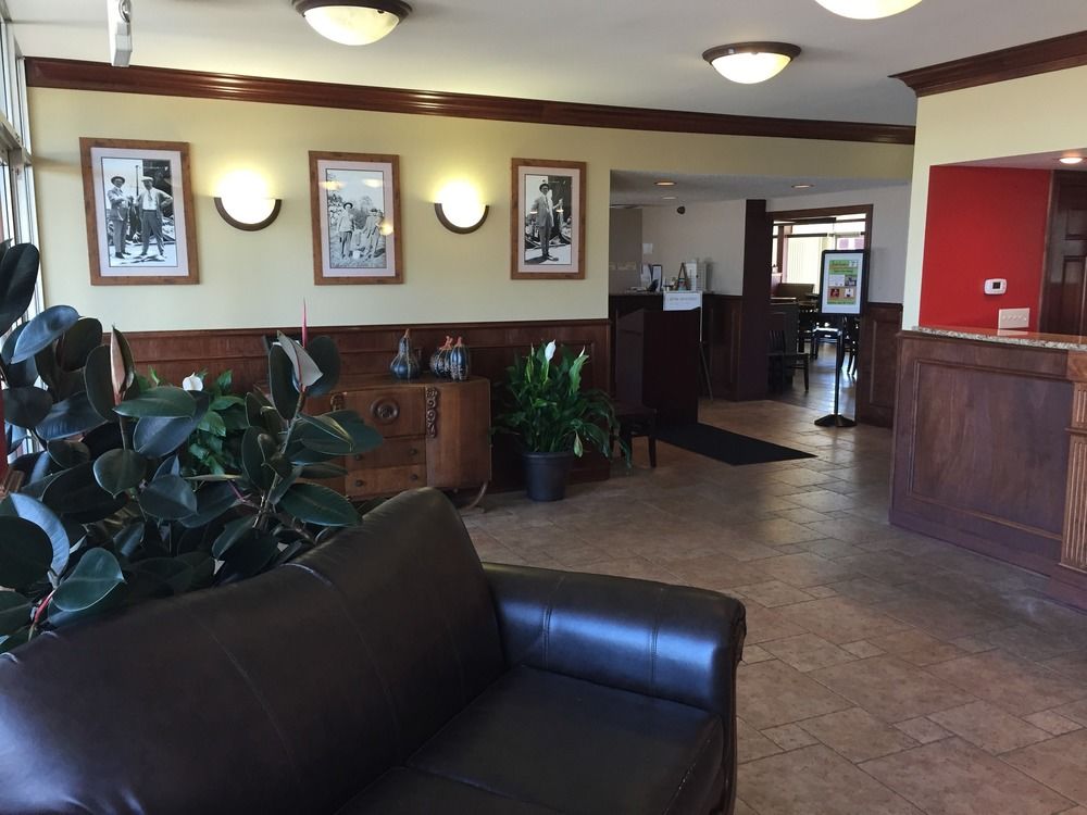 The River Rock Inn | restaurant | 1350 US-62 BUS, Mountain Home, AR 72653, USA | 8704255101 OR +1 870-425-5101