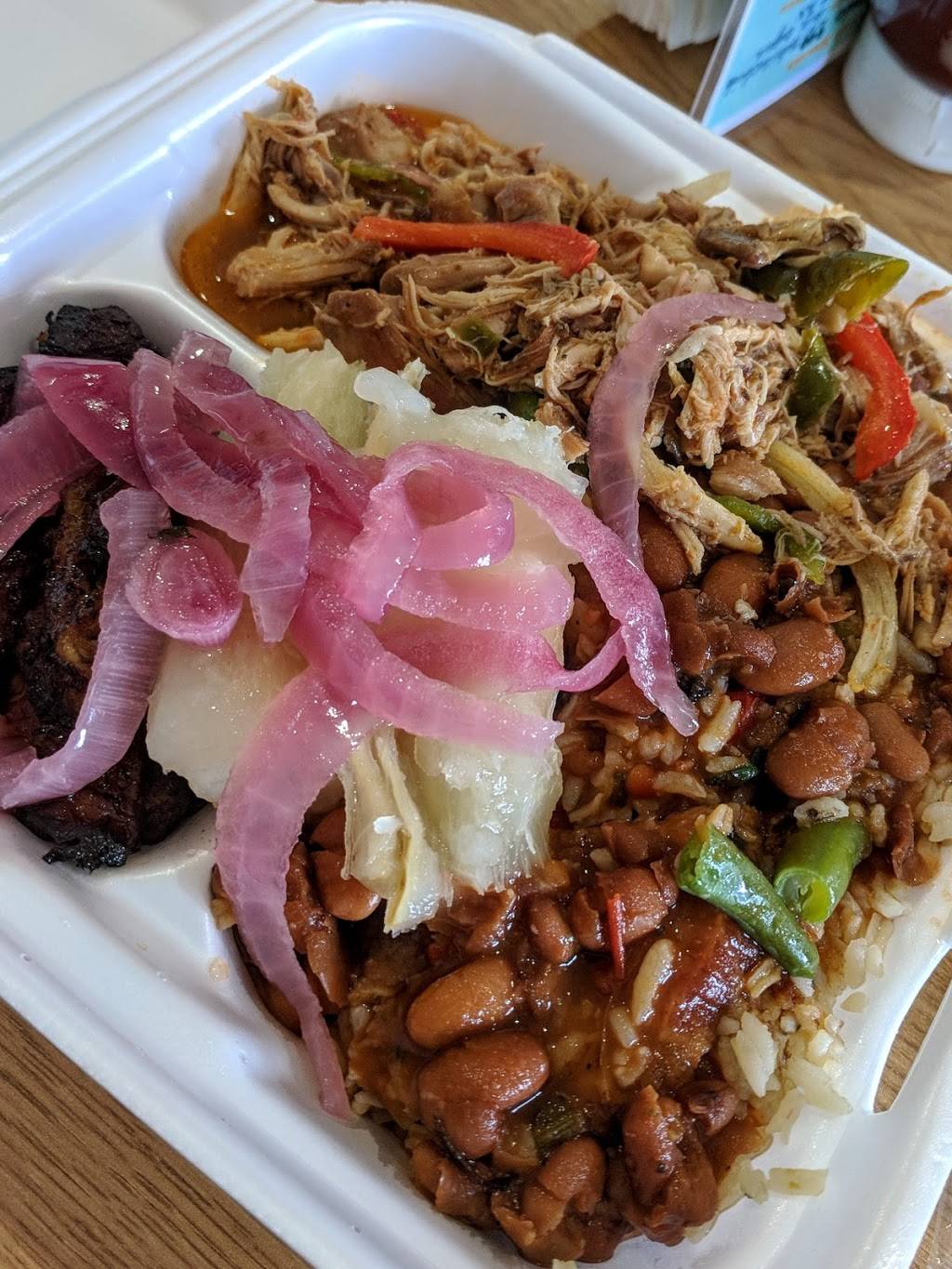 LuLus Tropical Restaurant | restaurant | 201 E Ruby St, Tavares, FL 32778, USA | 4079531881 OR +1 407-953-1881