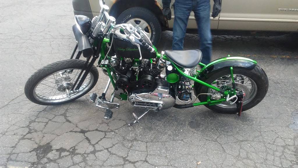 Shot Makers Sports Bar & Grill | restaurant | 12045 Dix Toledo Rd, Southgate, MI 48195, USA | 7342830005 OR +1 734-283-0005