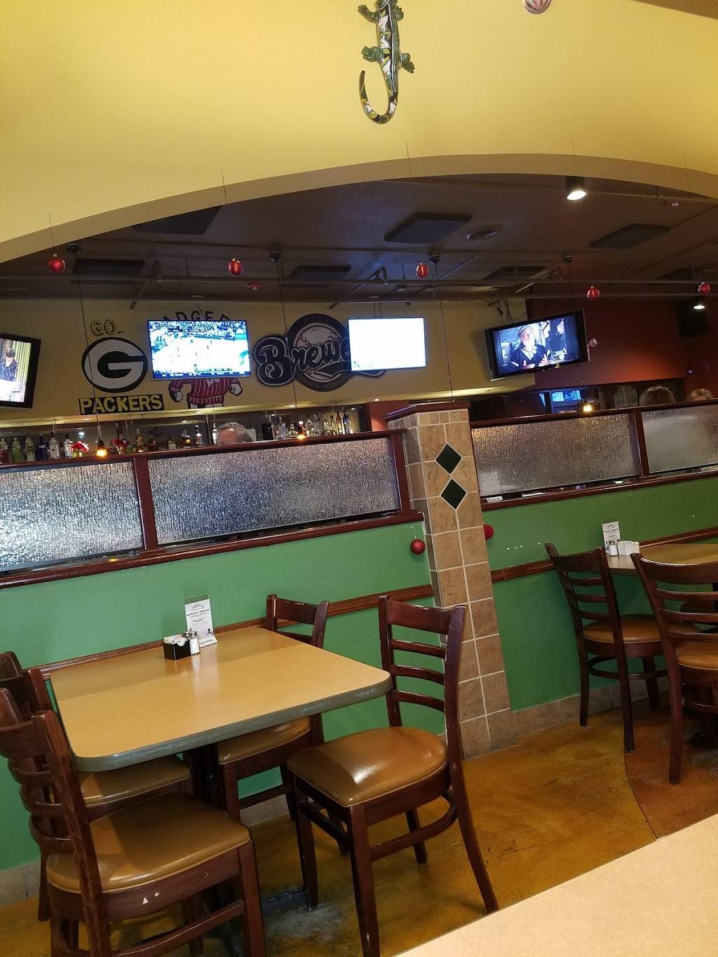 Laredos | restaurant | 2935 S Fish Hatchery Rd #12, Fitchburg, WI 53711, USA | 6082747370 OR +1 608-274-7370