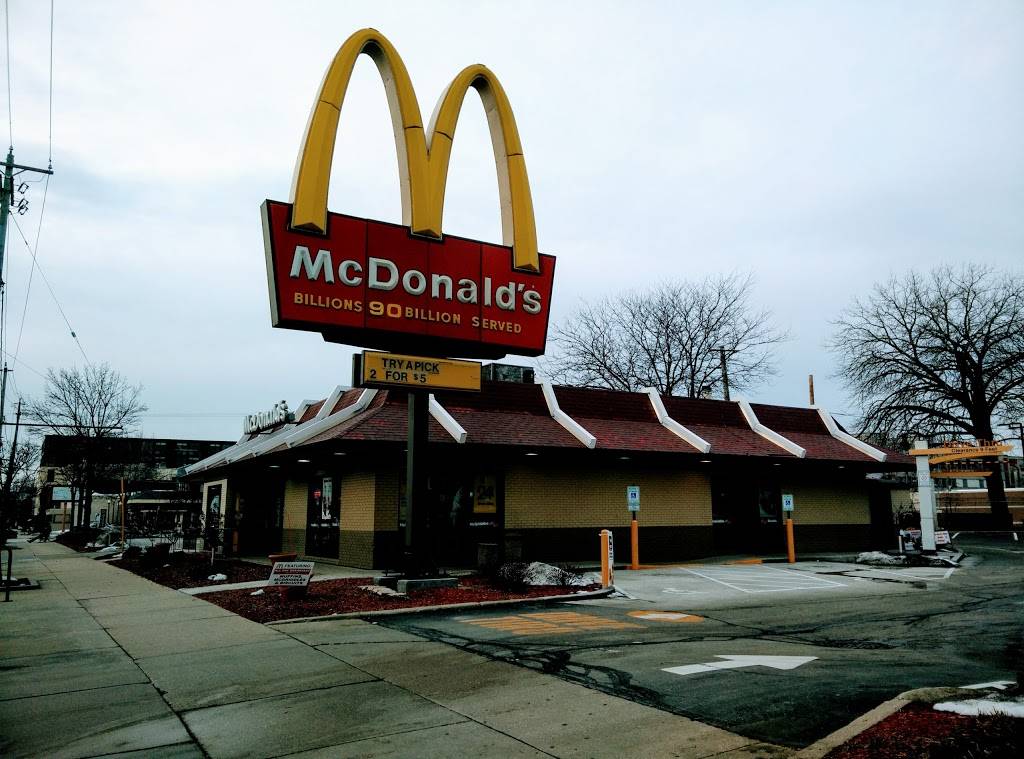 McDonalds | cafe | 1614 E North Ave, Milwaukee, WI 53202, USA | 4142760340 OR +1 414-276-0340