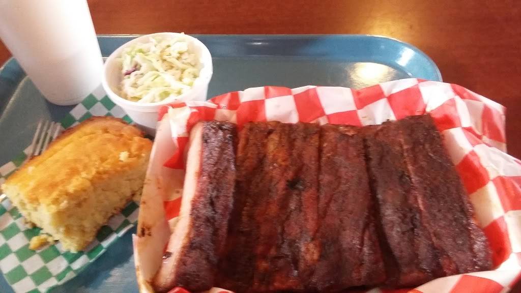 BBQ Station | restaurant | 900 Main St, Cassville, MO 65625, USA | 4178470470 OR +1 417-847-0470