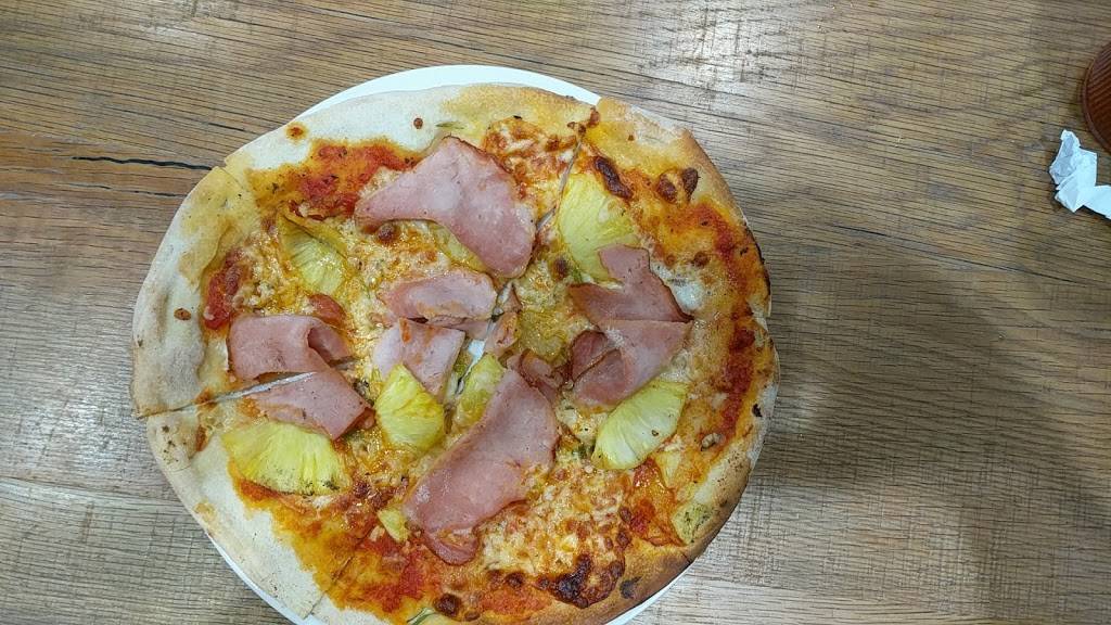 California Pizza Kitchen at Dallas Fort Worth Airport | restaurant | 2400 Aviation Dr, DFW Airport, TX 75261, USA | 9724265208 OR +1 972-426-5208