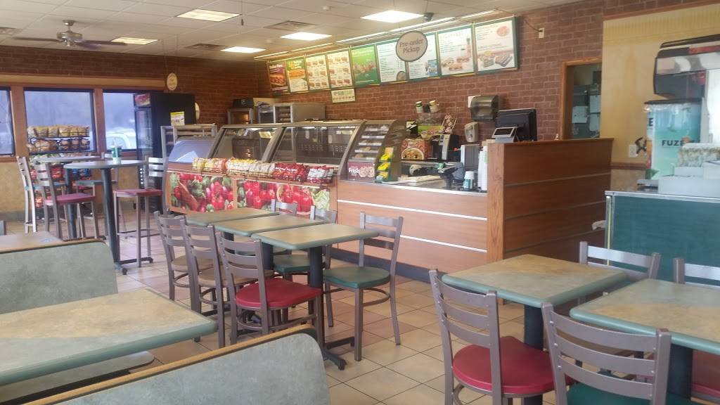 Subway | restaurant | 1029 S Westwood Blvd, Poplar Bluff, MO 63901, USA | 5737279400 OR +1 573-727-9400