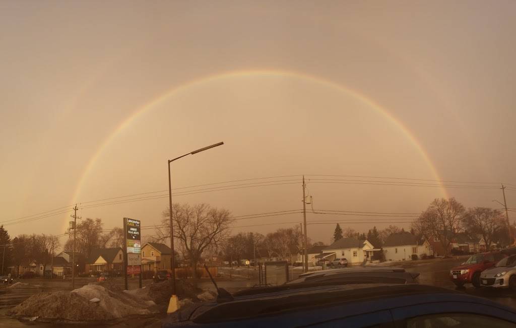 Pyramid Pizza | restaurant | 319 Lancaster St W, Kitchener, ON N2H 4V4, Canada | 5195765888 OR +1 519-576-5888